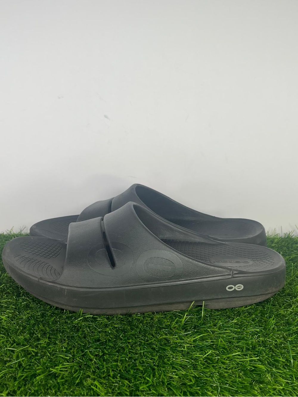 OOFOS OOahh Recovery Slides Black Men’s 10 Women’s 11 EU 44 Comfort Sandals
